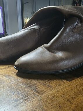 Men's Brown Leather Slip-On Boots